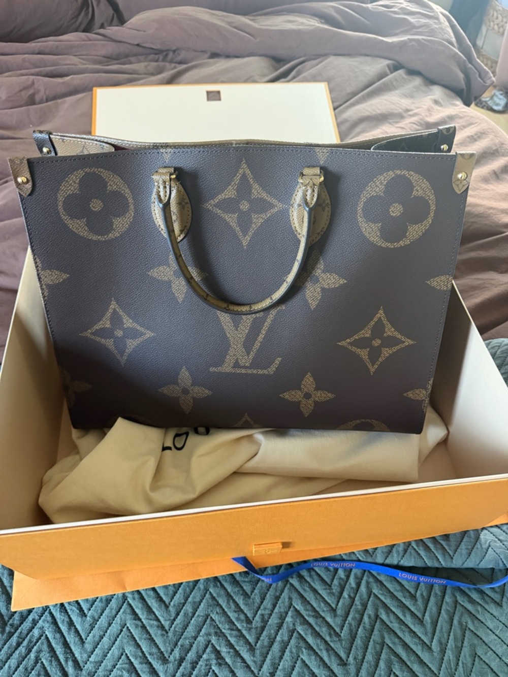 Louis Vuitton OnTheGo GM Monogram Canvas Tote